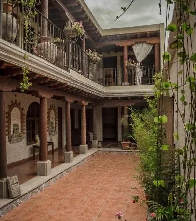 Hotel Mansion Del Rey